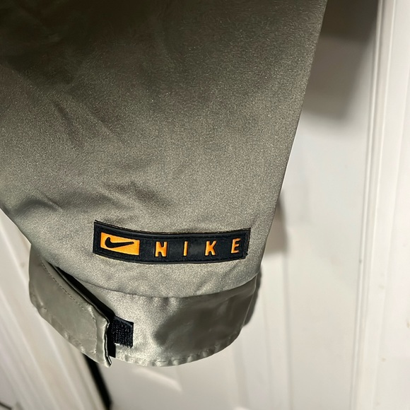 Nike puff jacket, size large closet clean out sale. - Picture 3 of 12